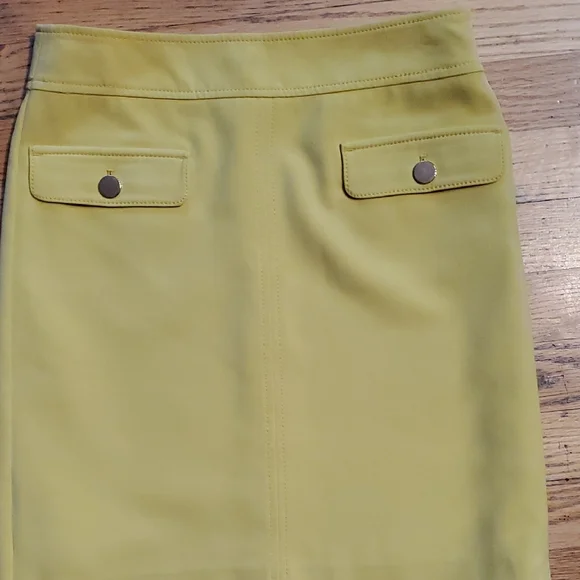 LOFT Sunny Yellow Skirt - Picture 4 of 7